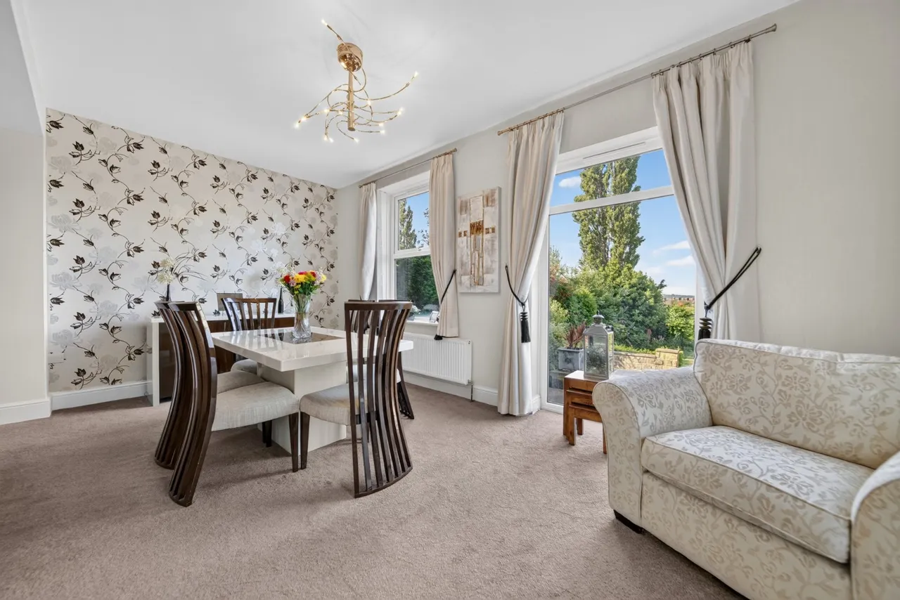 Broadgate Lane, Horsforth, LS18, photo 18