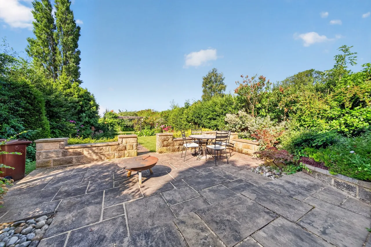 Broadgate Lane, Horsforth, LS18, photo 24