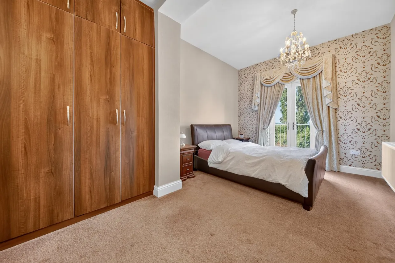 Broadgate Lane, Horsforth, LS18, photo 19