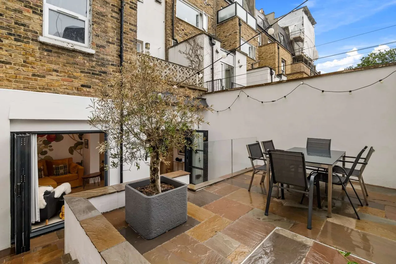 St. John's Hill, London, SW11 1SH, photo 4