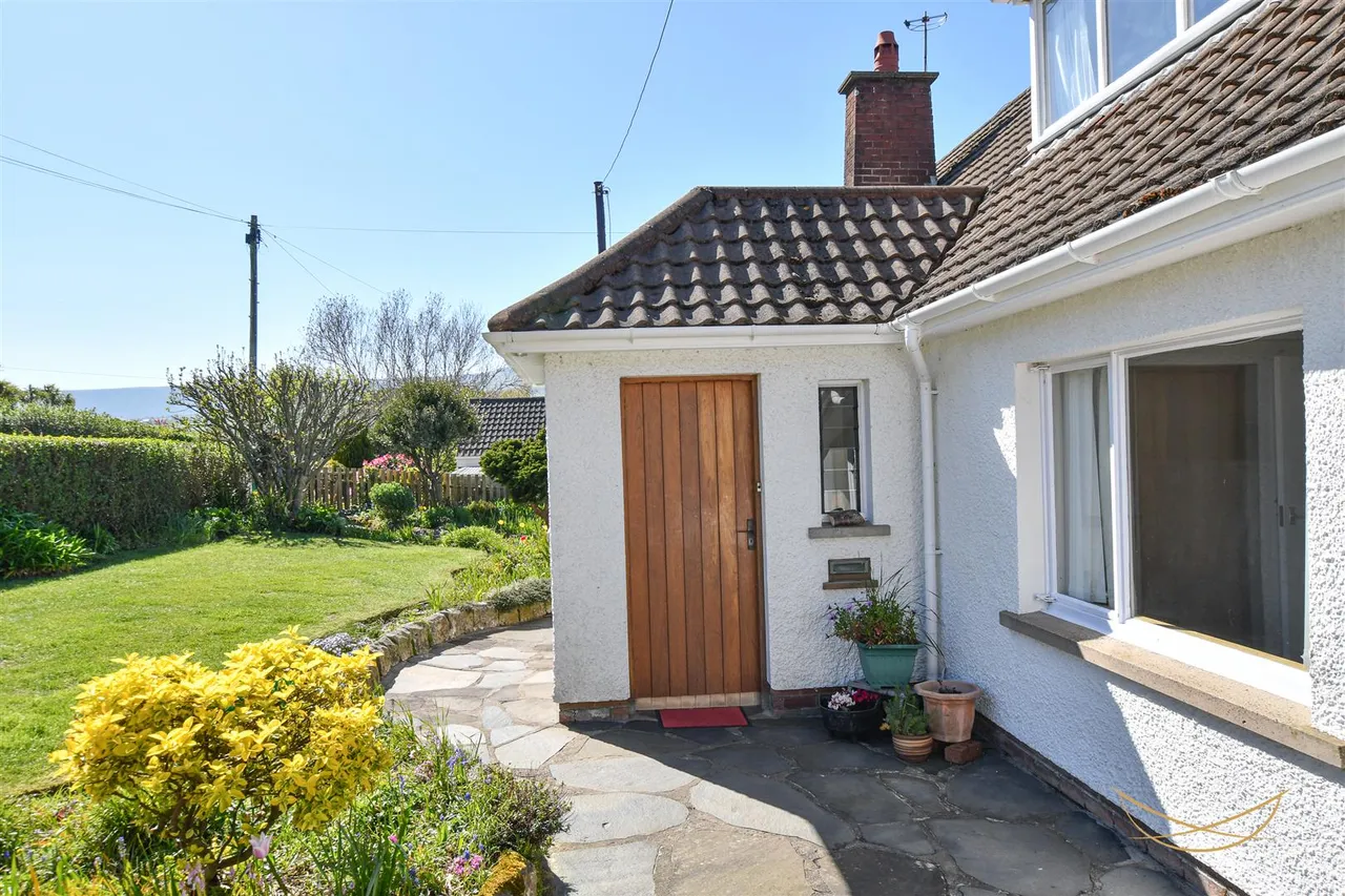 Whin Road, Ballygally, Larne, BT40 2QJ, photo 9