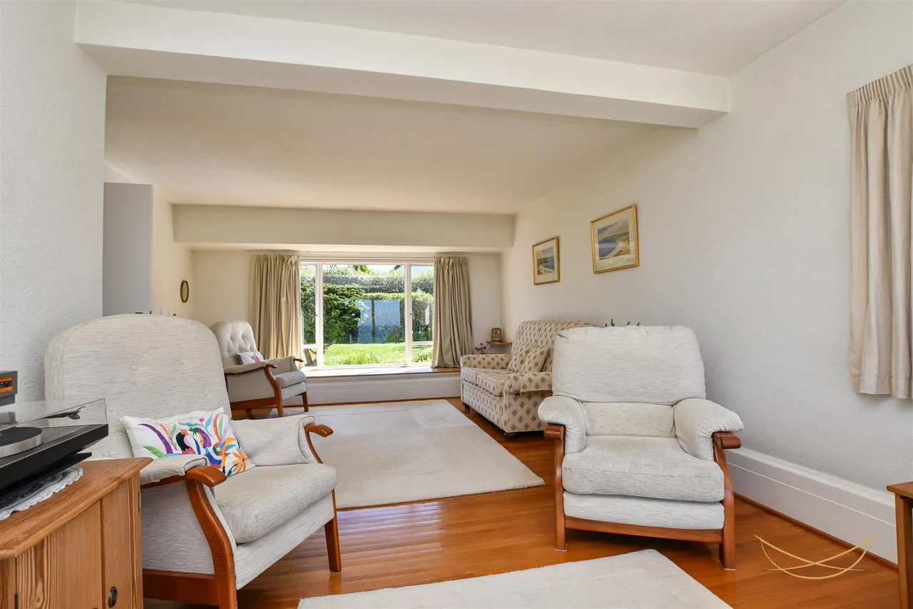Whin Road, Ballygally, Larne, BT40 2QJ, photo 24