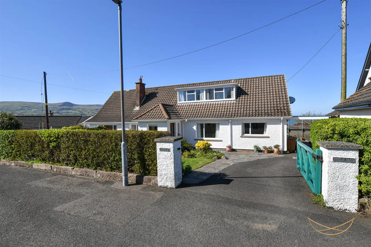 Whin Road, Ballygally, Larne, BT40 2QJ, photo 5