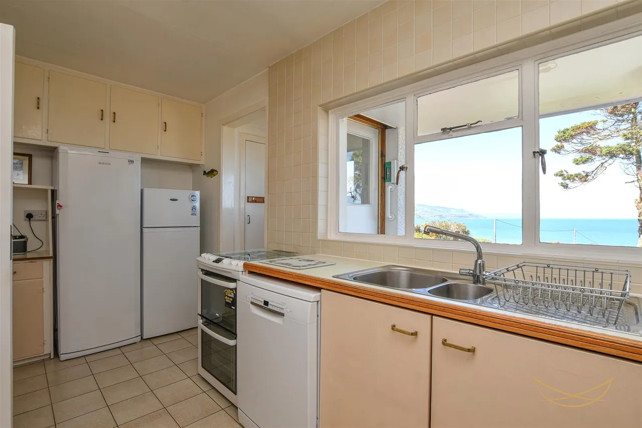 Whin Road, Ballygally, Larne, BT40 2QJ, photo 19