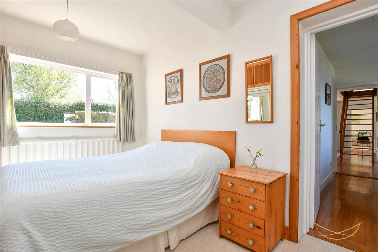 Whin Road, Ballygally, Larne, BT40 2QJ, photo 34