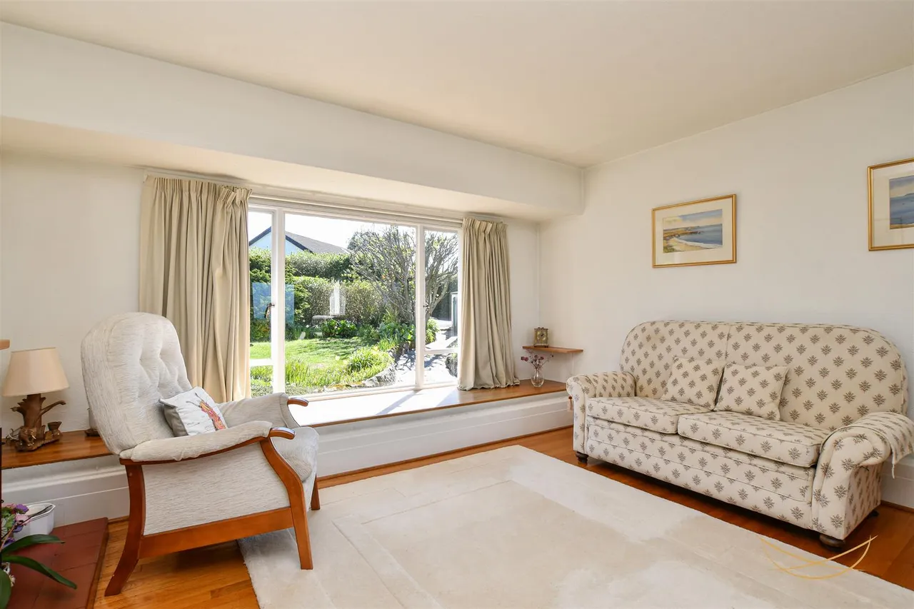 Whin Road, Ballygally, Larne, BT40 2QJ, photo 22
