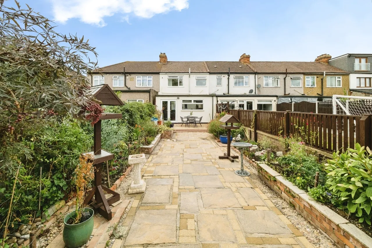 Upper Rainham Road, Hornchurch, RM12, photo 9