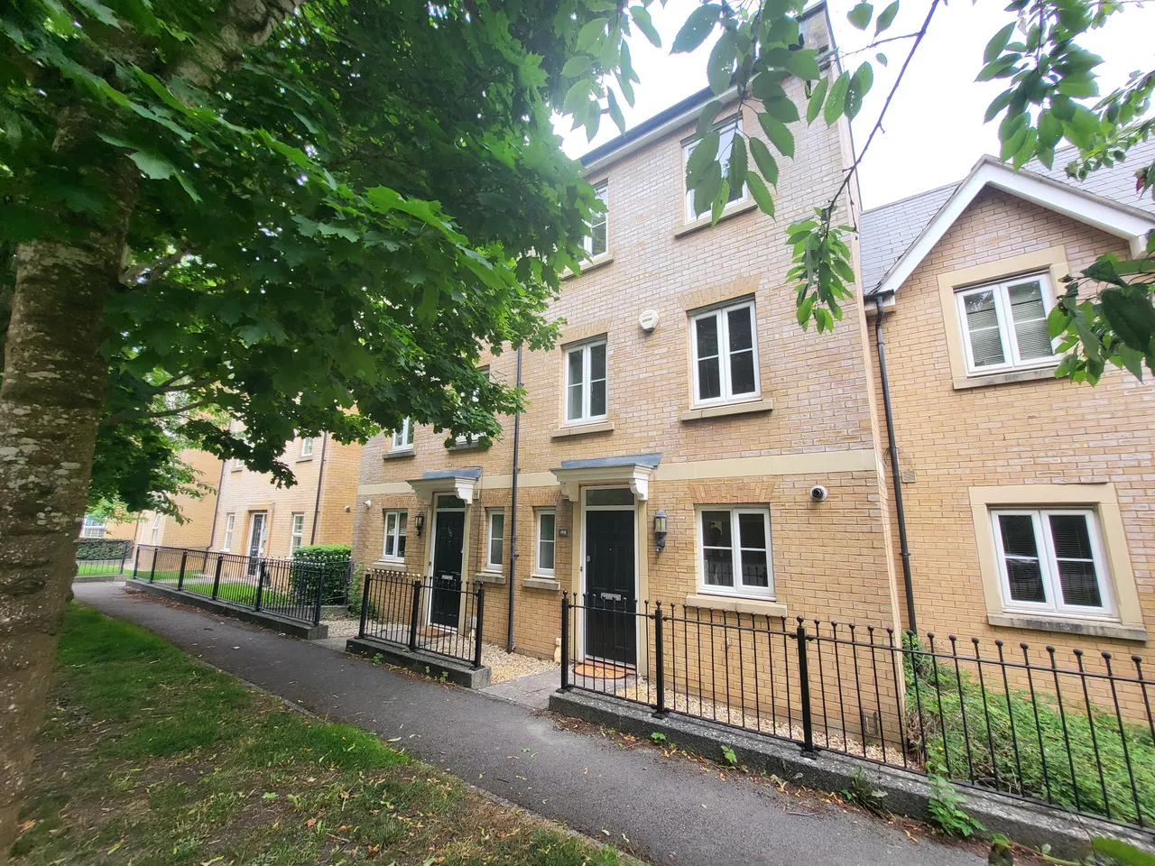 Redhouse, Swindon, SN25, photo 2