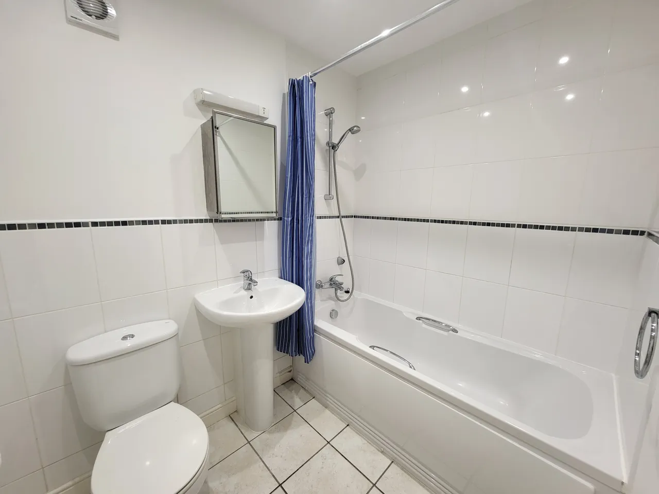 Redhouse, Swindon, SN25, photo 15