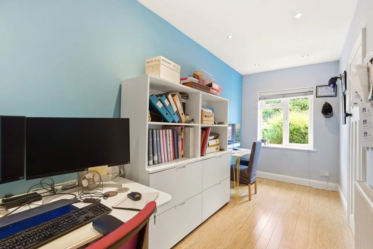Watford Road, St. Albans, AL2, photo 12
