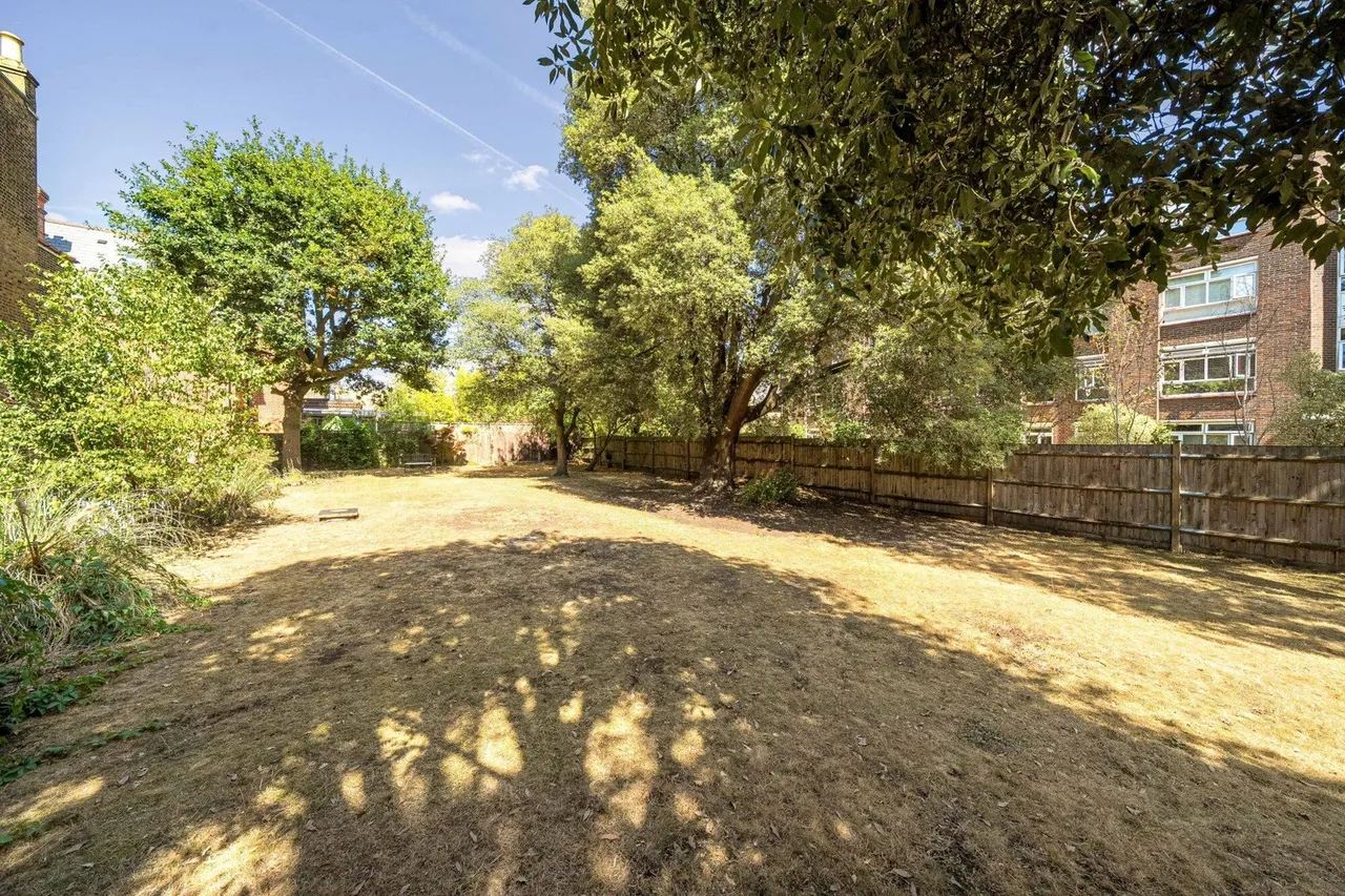 Montpelier Row, SE3, photo 18