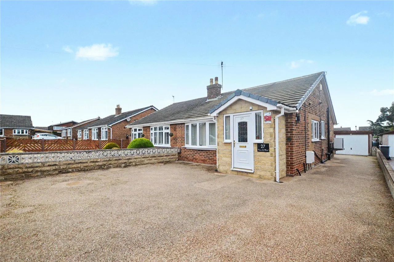 2 bed house for sale, High Ridge Avenue, Rothwell, LS26