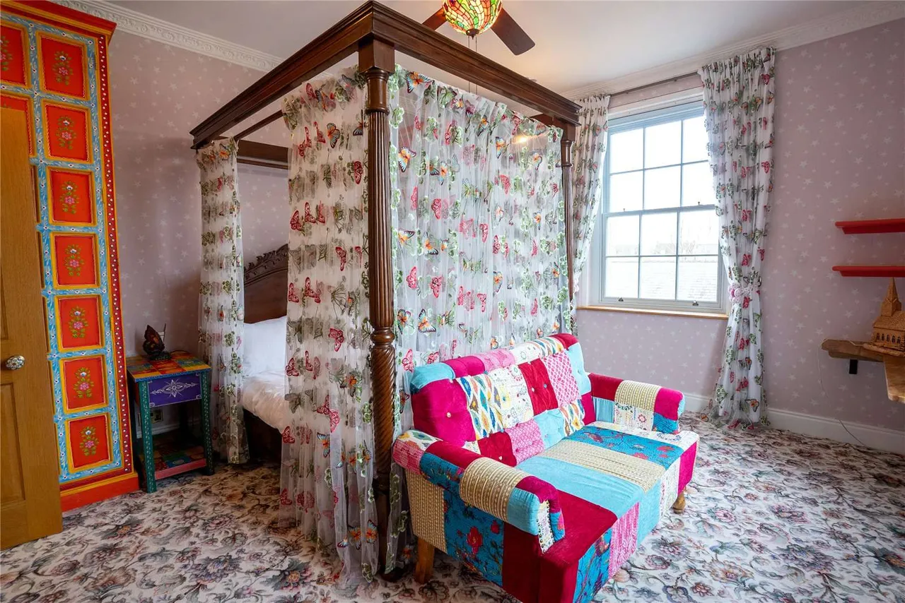 The Street, Motcombe, SP7, photo 23