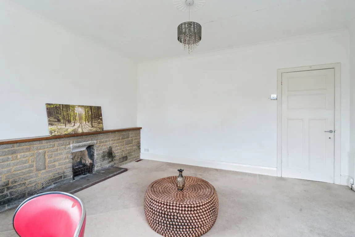 West End Court, Pinner, HA5, photo 4