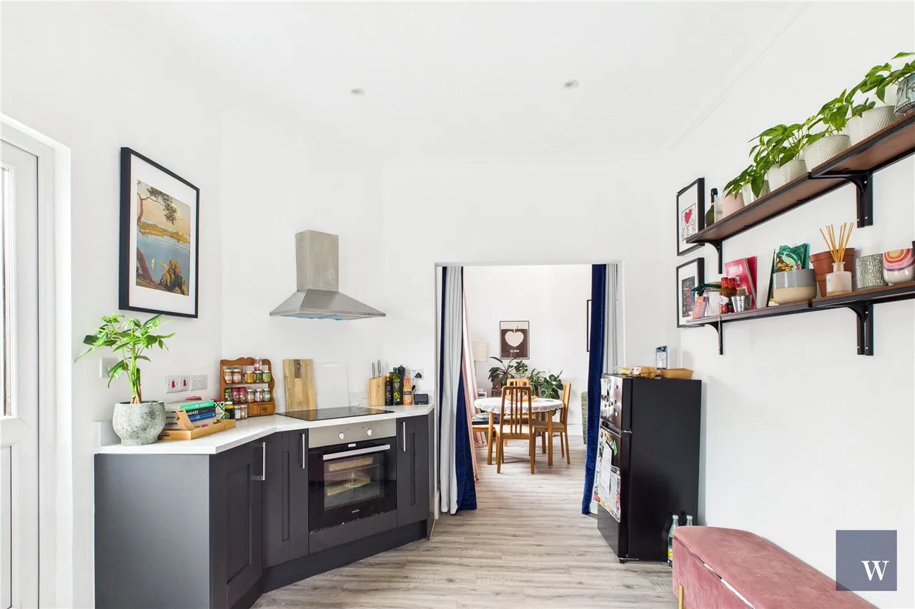 2 bed flat for sale — Becmead Avenue, London, SW16