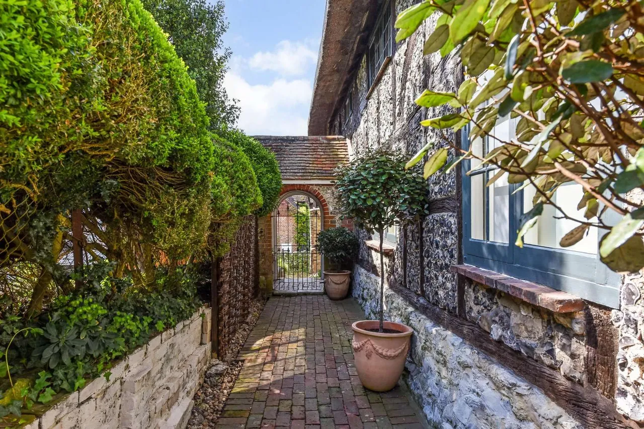 Church Street, Amberley, BN18, photo 11