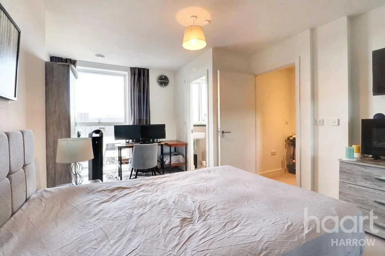 Northolt Road, Harrow, HA2, photo 12
