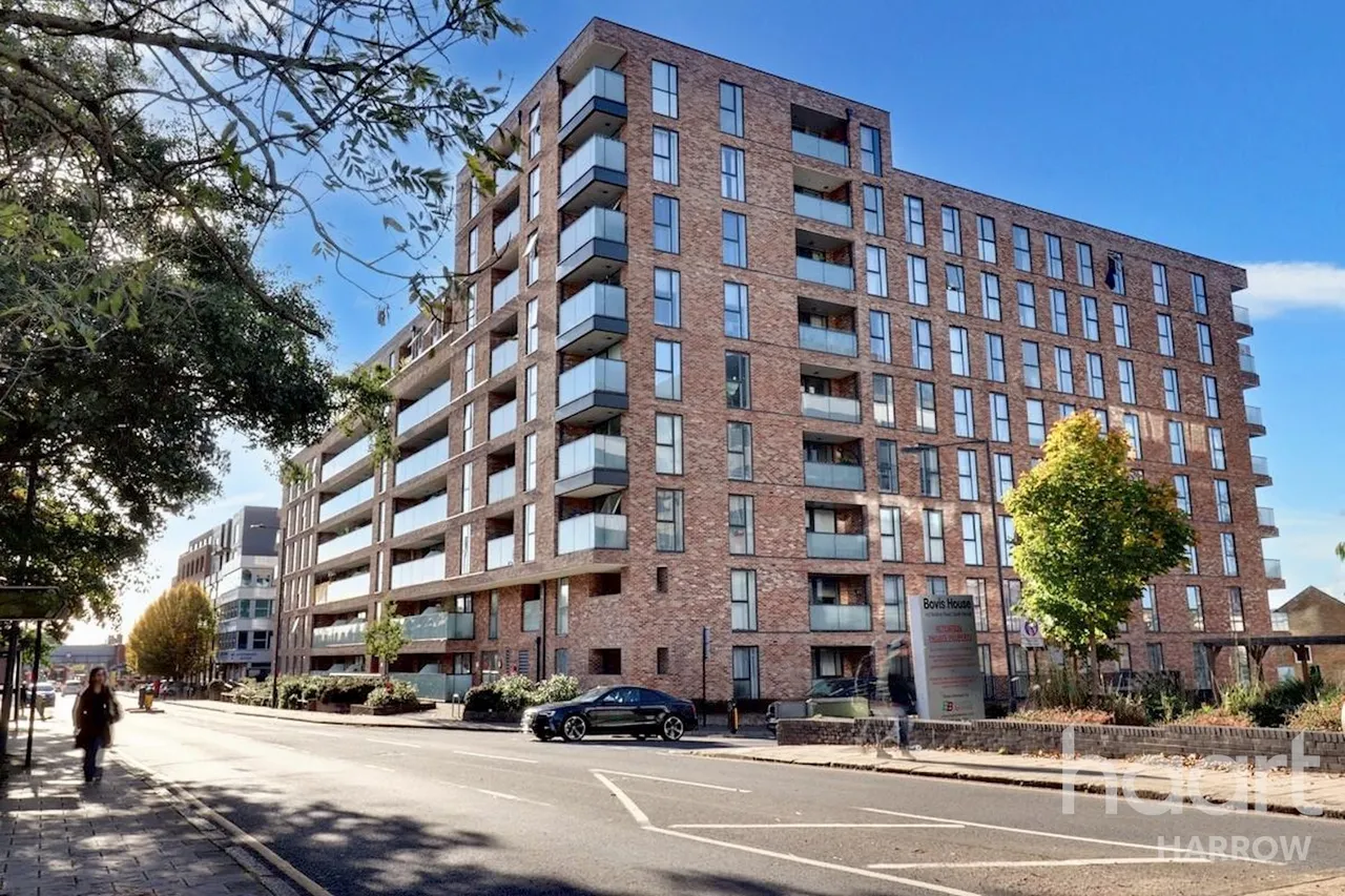 2 bed flat for sale, Northolt Road, Harrow, HA2