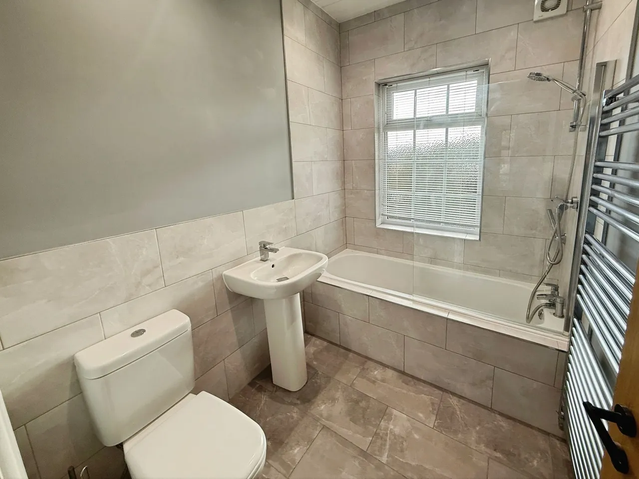 Bowery Avenue, Cheadle, photo 15