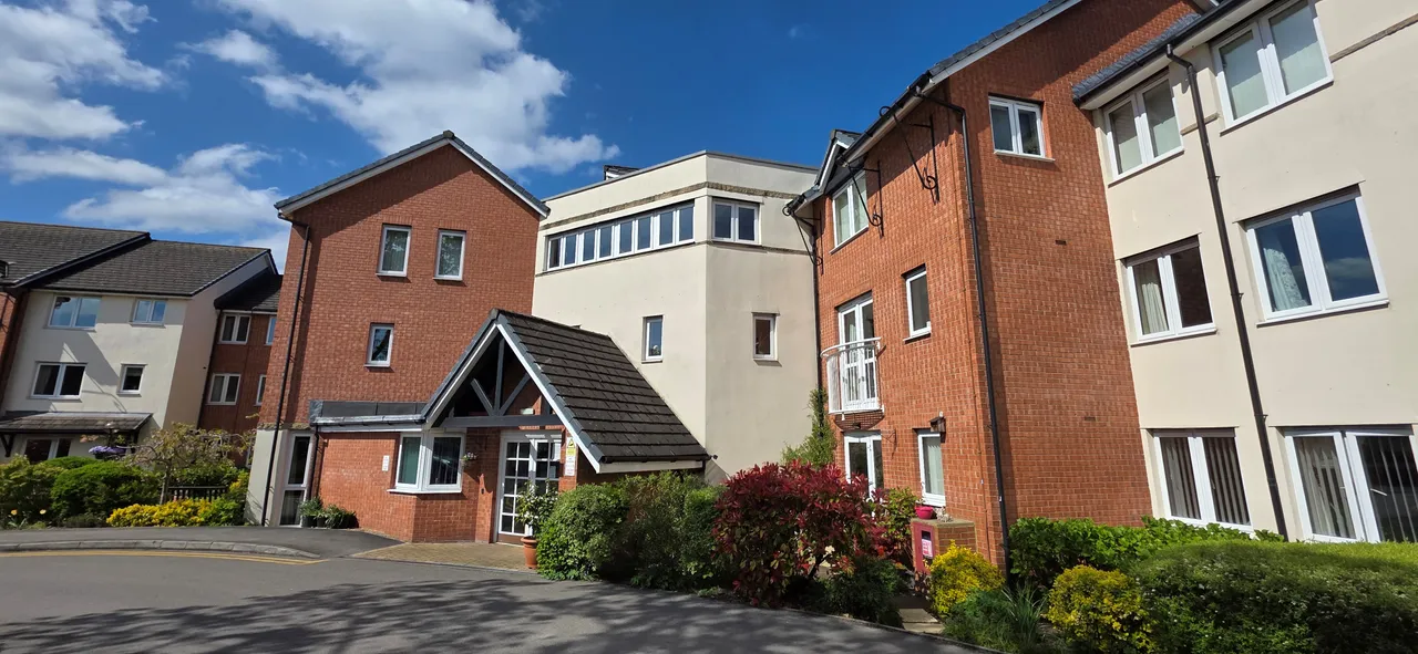 1 bed flat for sale, Station Road, Marple, SK6