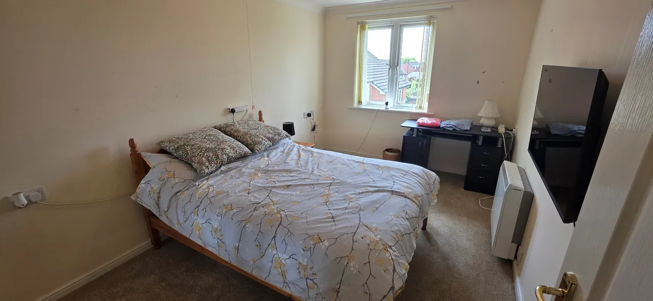 Station Road, Marple, SK6, photo 8