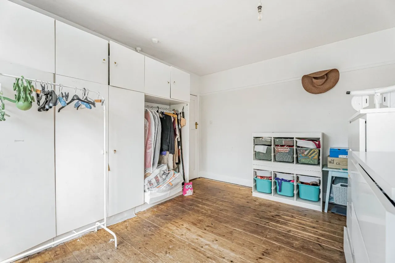 Whitchurch Lane, Edgware, HA8, photo 15