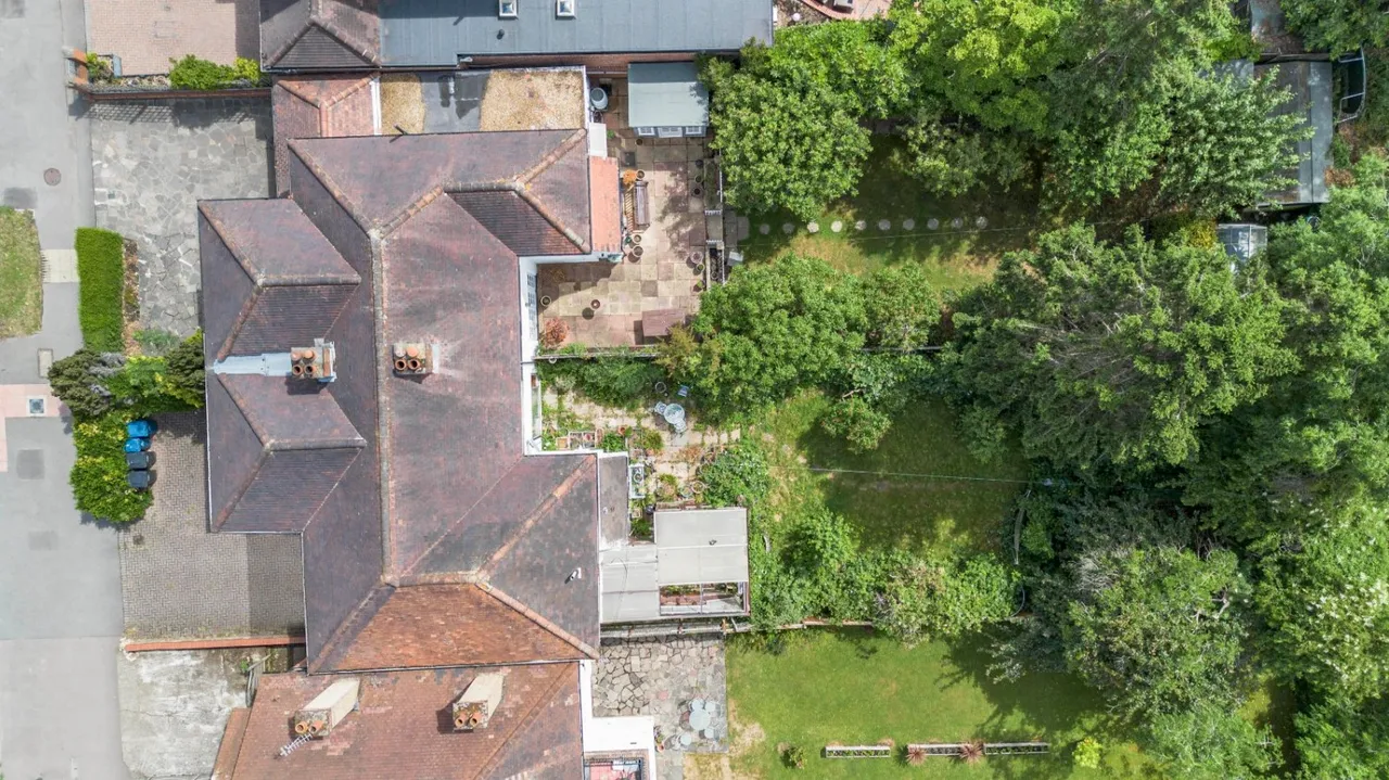 Whitchurch Lane, Edgware, HA8, photo 27