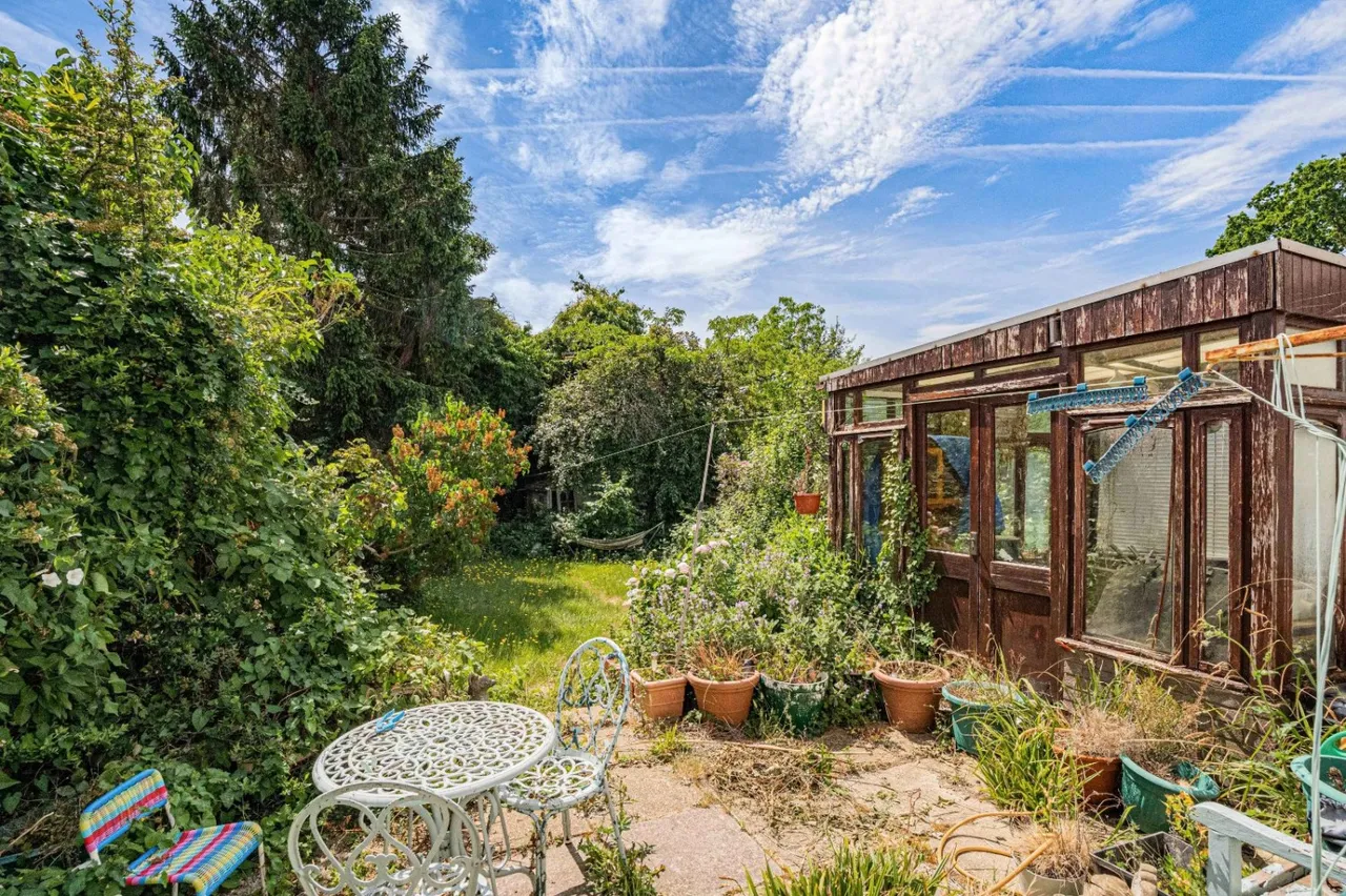 Whitchurch Lane, Edgware, HA8, photo 25