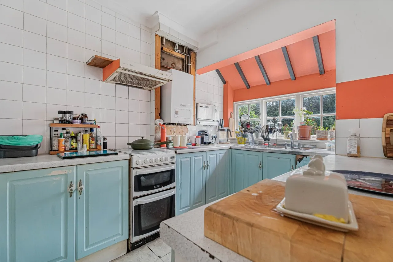 Whitchurch Lane, Edgware, HA8, photo 6