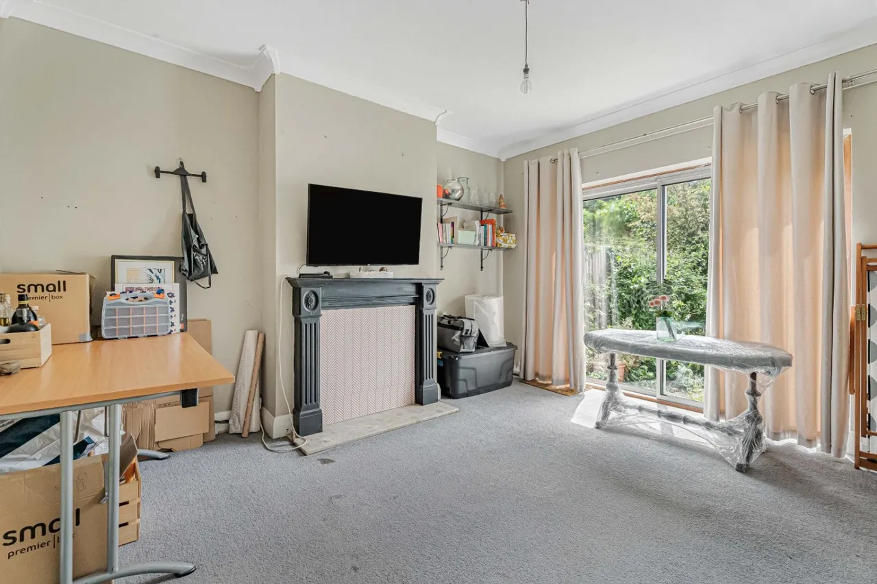 Whitchurch Lane, Edgware, HA8, photo 9