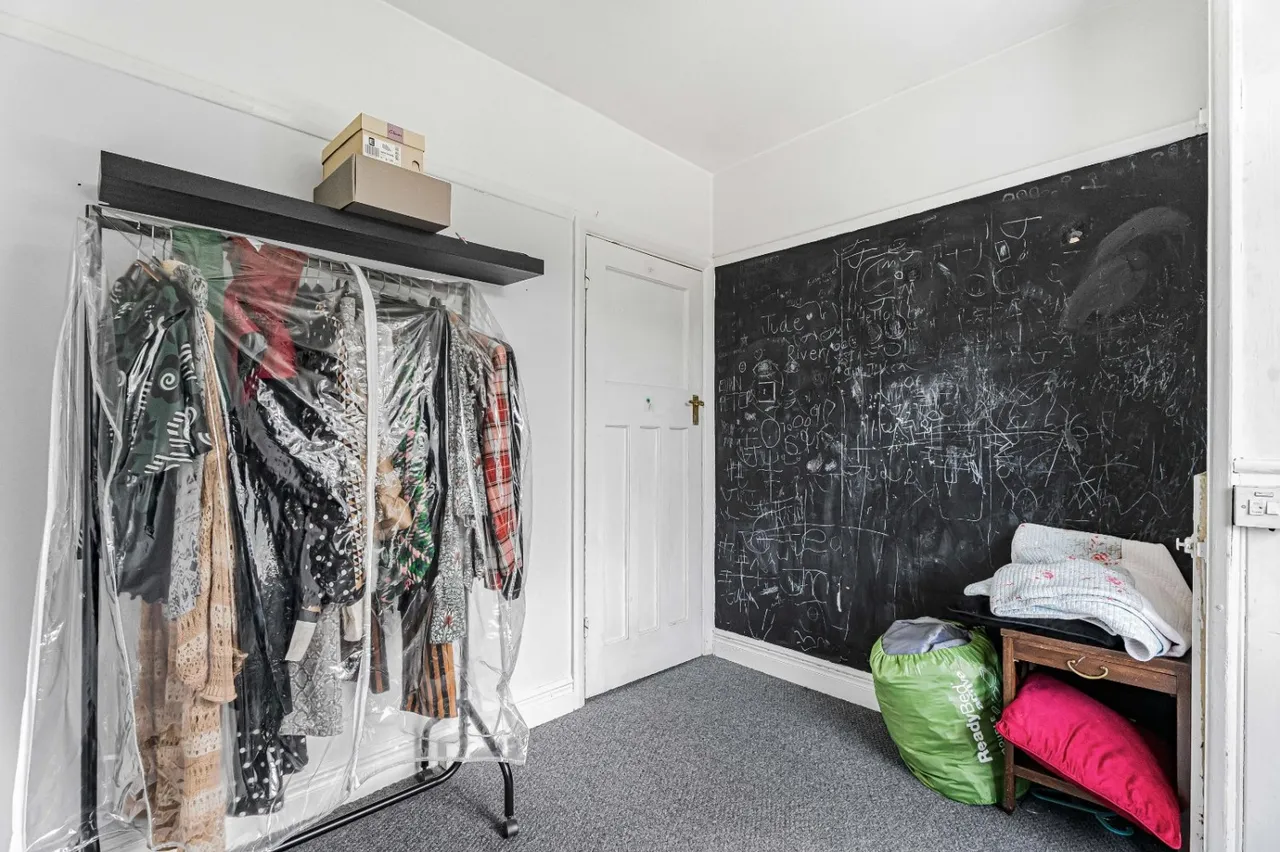 Whitchurch Lane, Edgware, HA8, photo 13