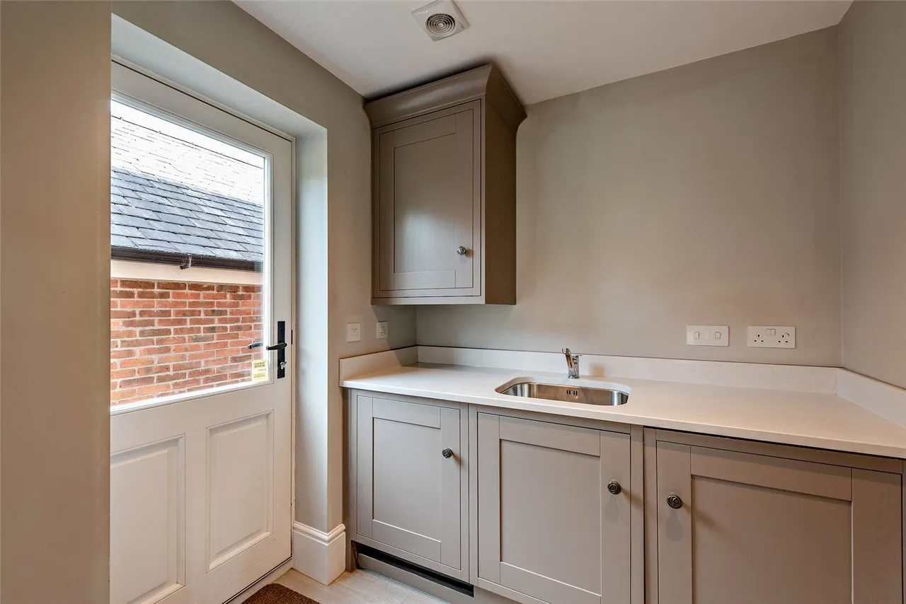 Barton Road, Barton, SY14, photo 14