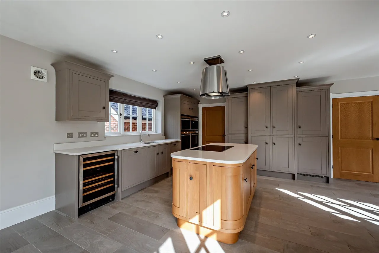 Barton Road, Barton, SY14, photo 12