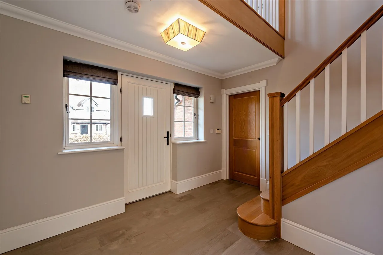 Barton Road, Barton, SY14, photo 6