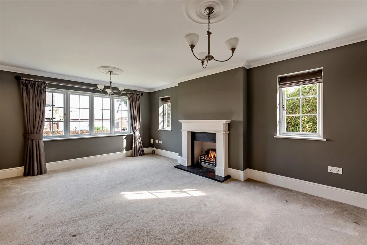 Barton Road, Barton, SY14, photo 3