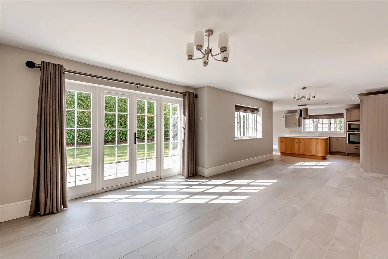 Barton Road, Barton, SY14, photo 9