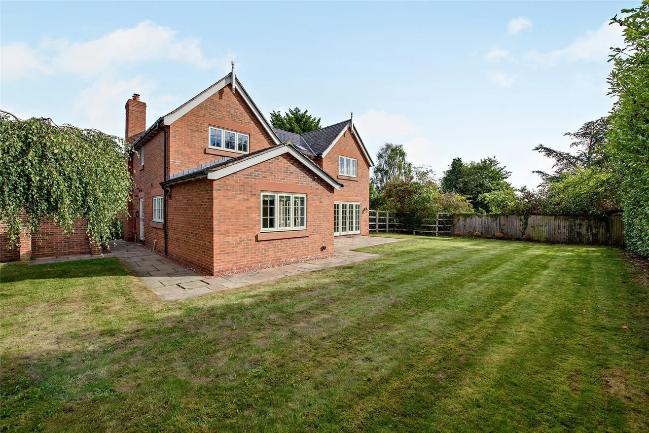 Barton Road, Barton, SY14, photo 25