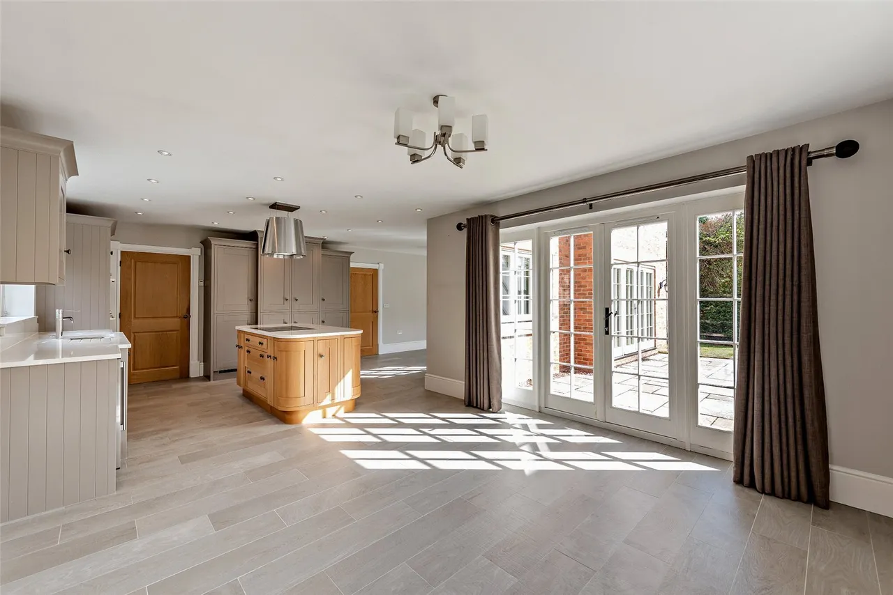 Barton Road, Barton, SY14, photo 11