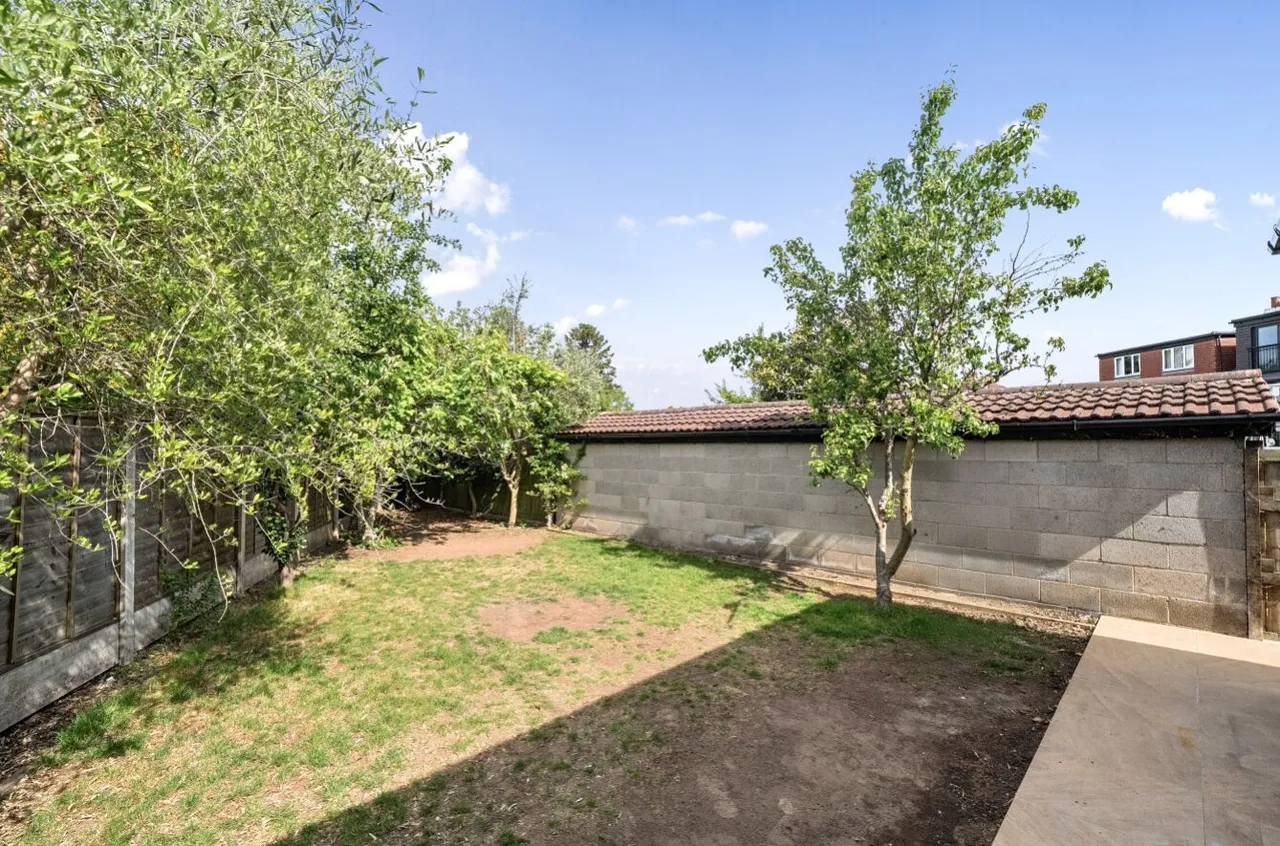 Oakwell Avenue, LS8, photo 14