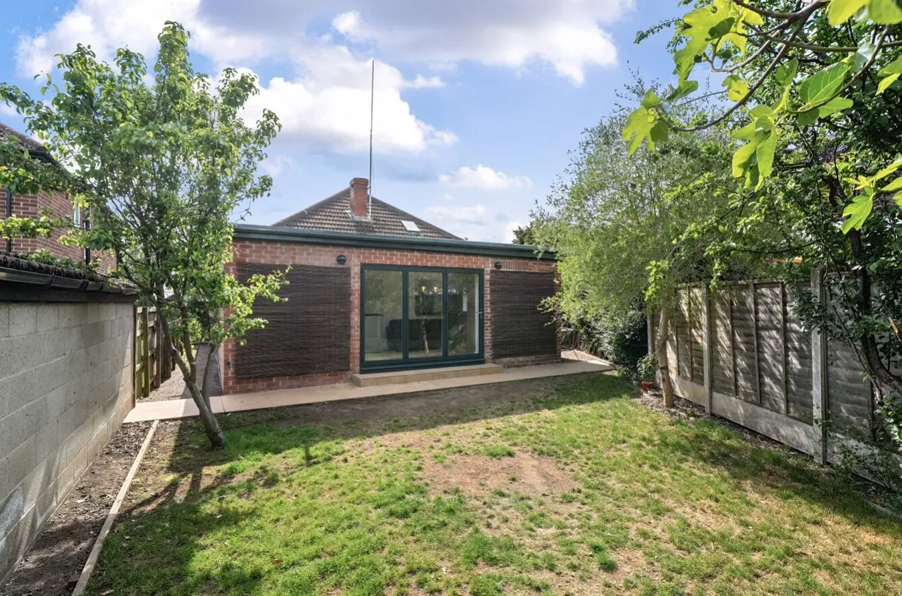 Oakwell Avenue, LS8, photo 13