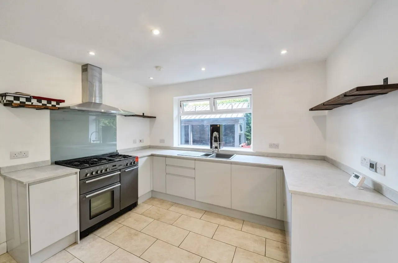 Oakwell Avenue, LS8, photo 10