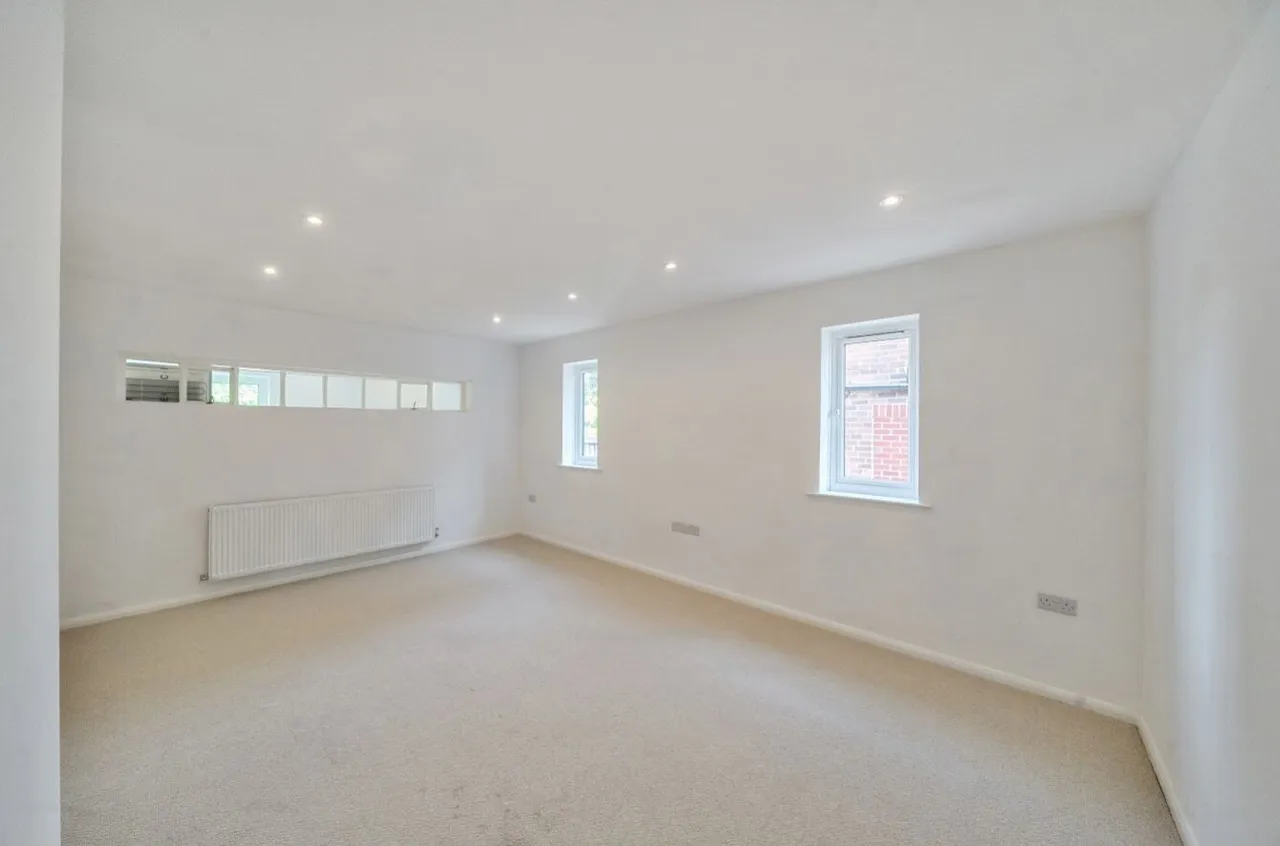 Oakwell Avenue, LS8, photo 4
