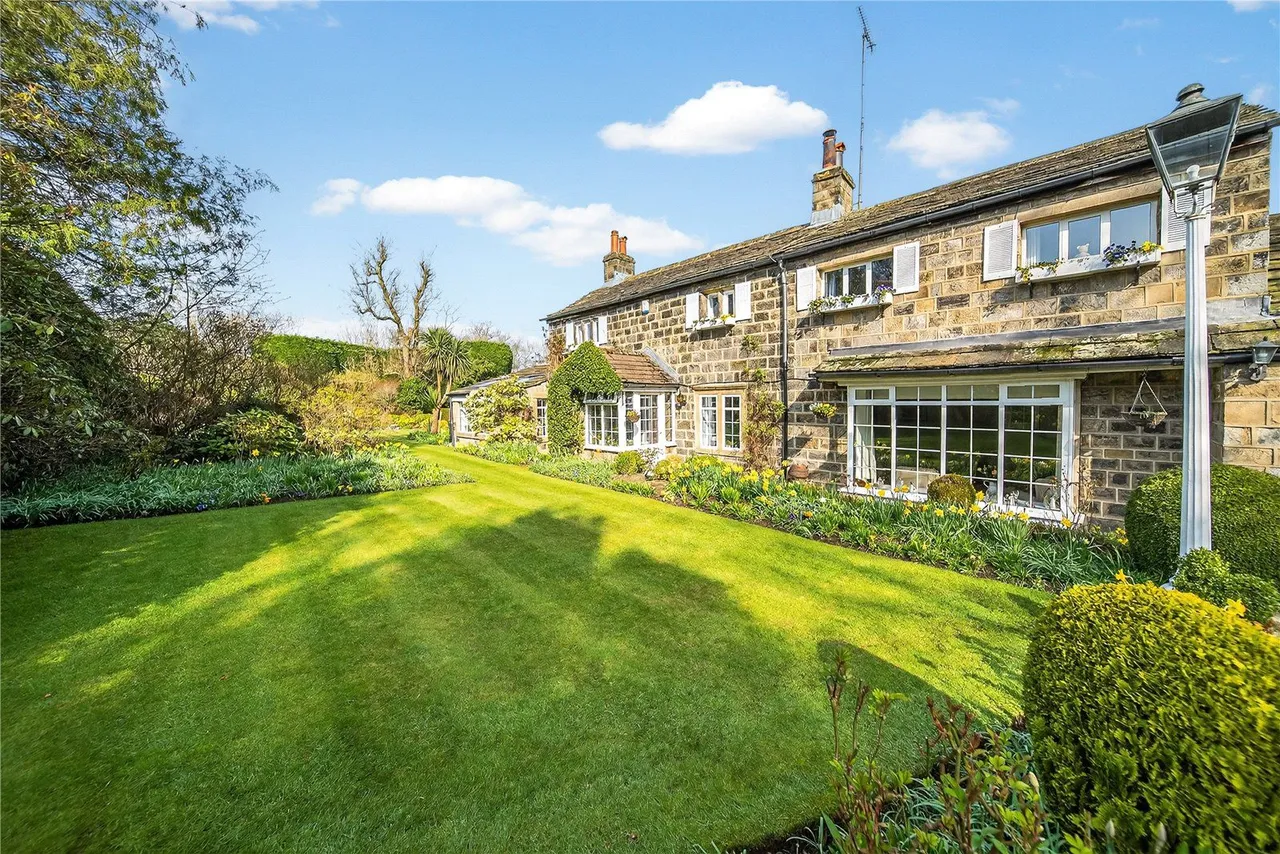 Long Causeway, Leeds, LS16, photo 15