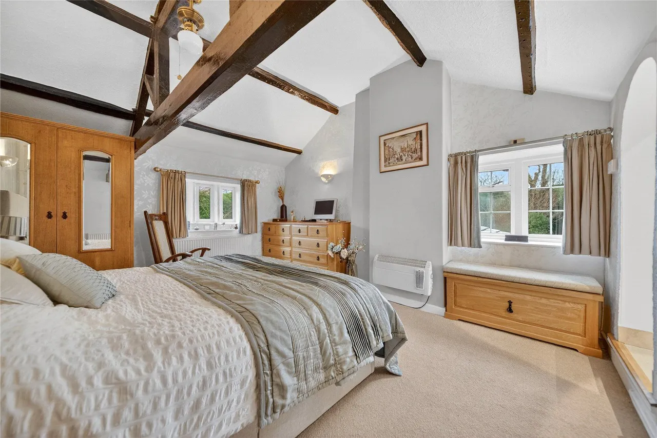 Long Causeway, Leeds, LS16, photo 11