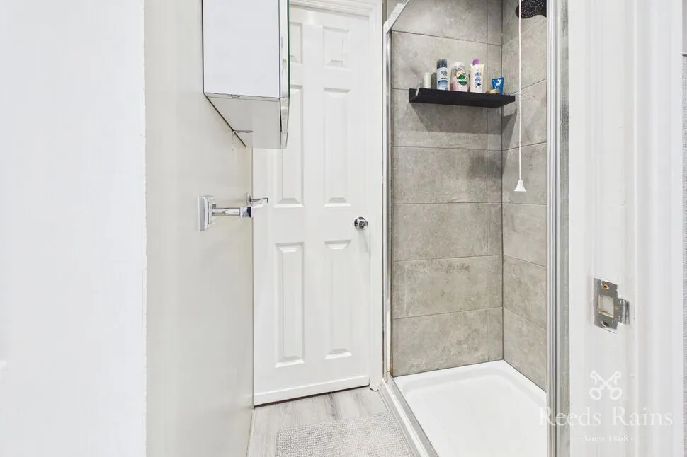 Hillcrest Road, Castleford, WF10, photo 15