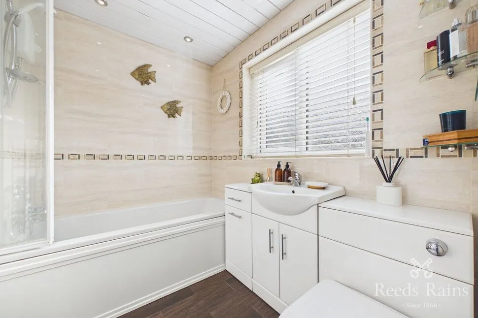 Hillcrest Road, Castleford, WF10, photo 14