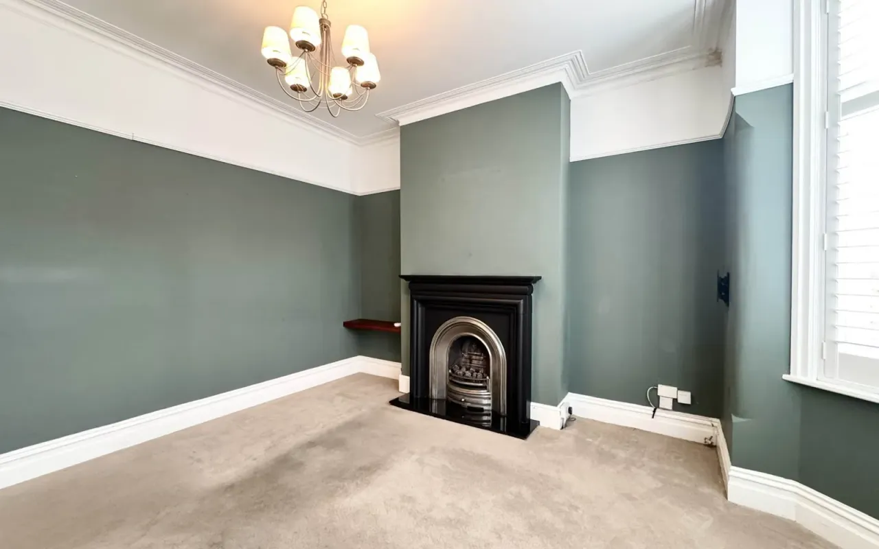 Dentons Green Lane, Dentons Green, photo 10