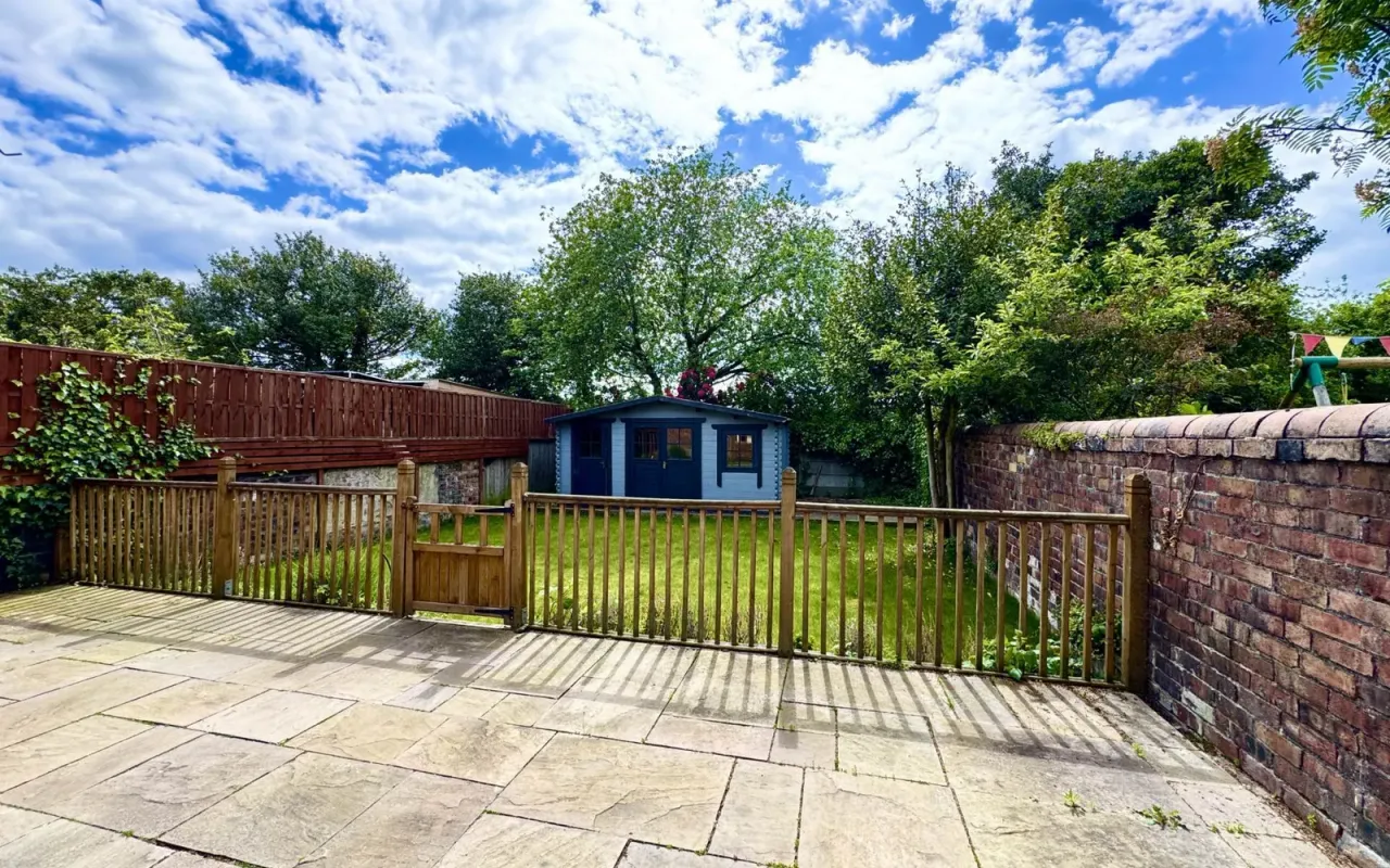 Dentons Green Lane, Dentons Green, photo 28