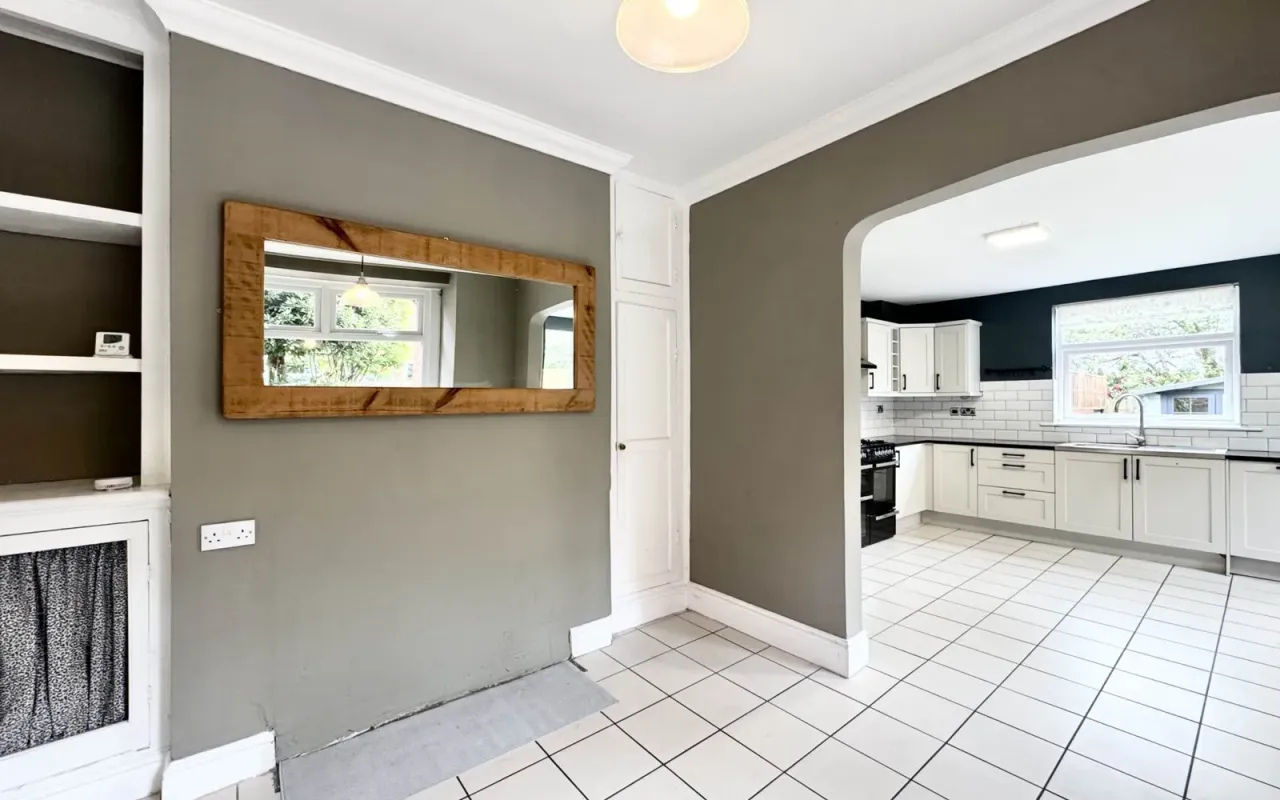 Dentons Green Lane, Dentons Green, photo 7