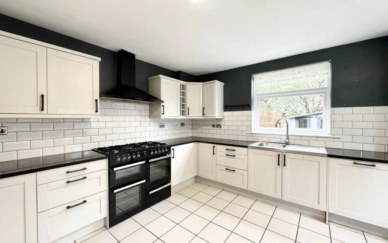 Dentons Green Lane, Dentons Green, photo 14